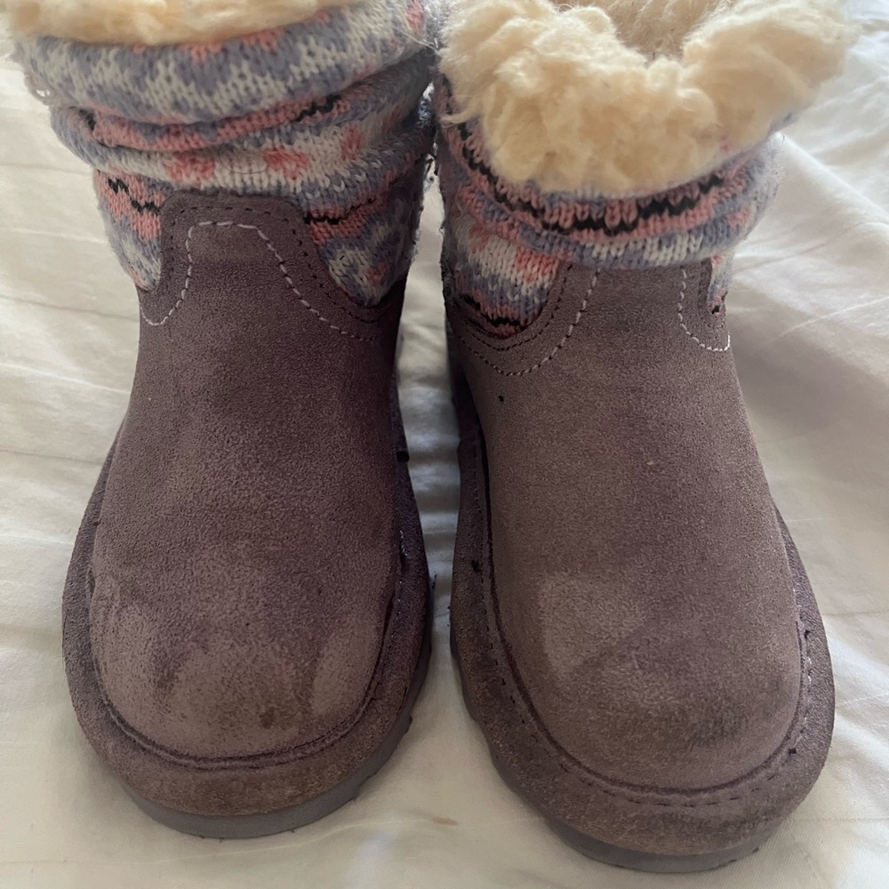 BearPaw Kids Boots in Lavender and Cream